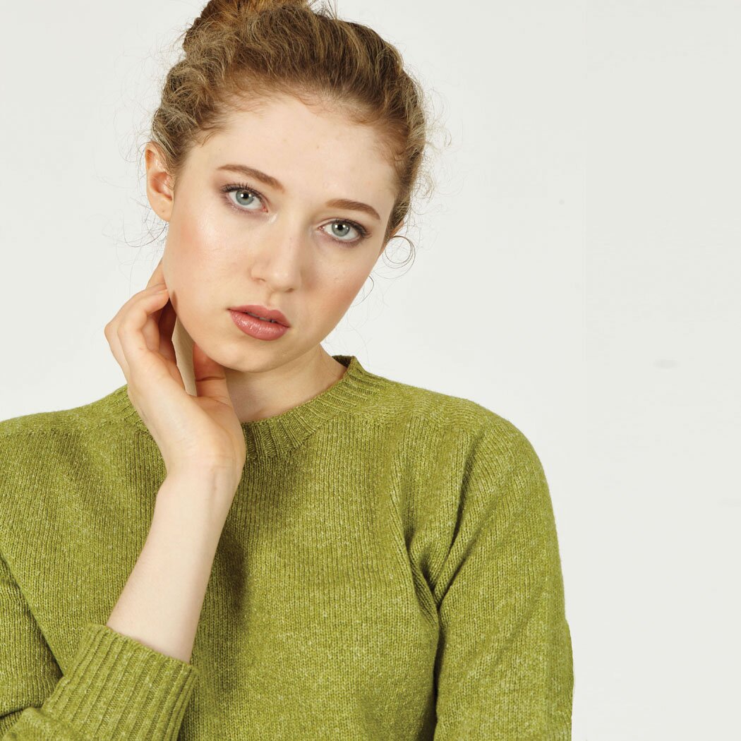 T-lab Alana womens sweater green model crop square T-lab Alana womens sweater green model crop square