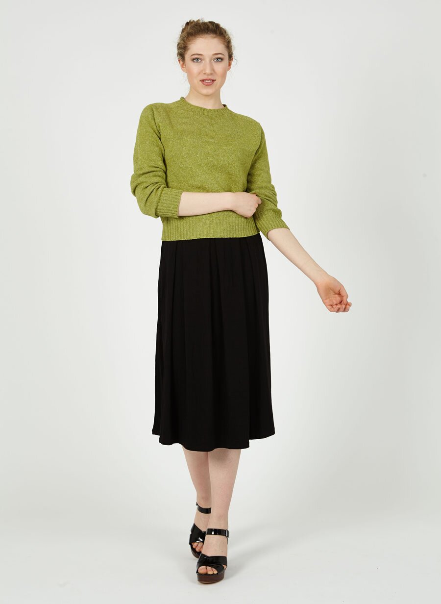 T-lab Alana womens sweater green model full2 T-lab Alana womens sweater green model full
