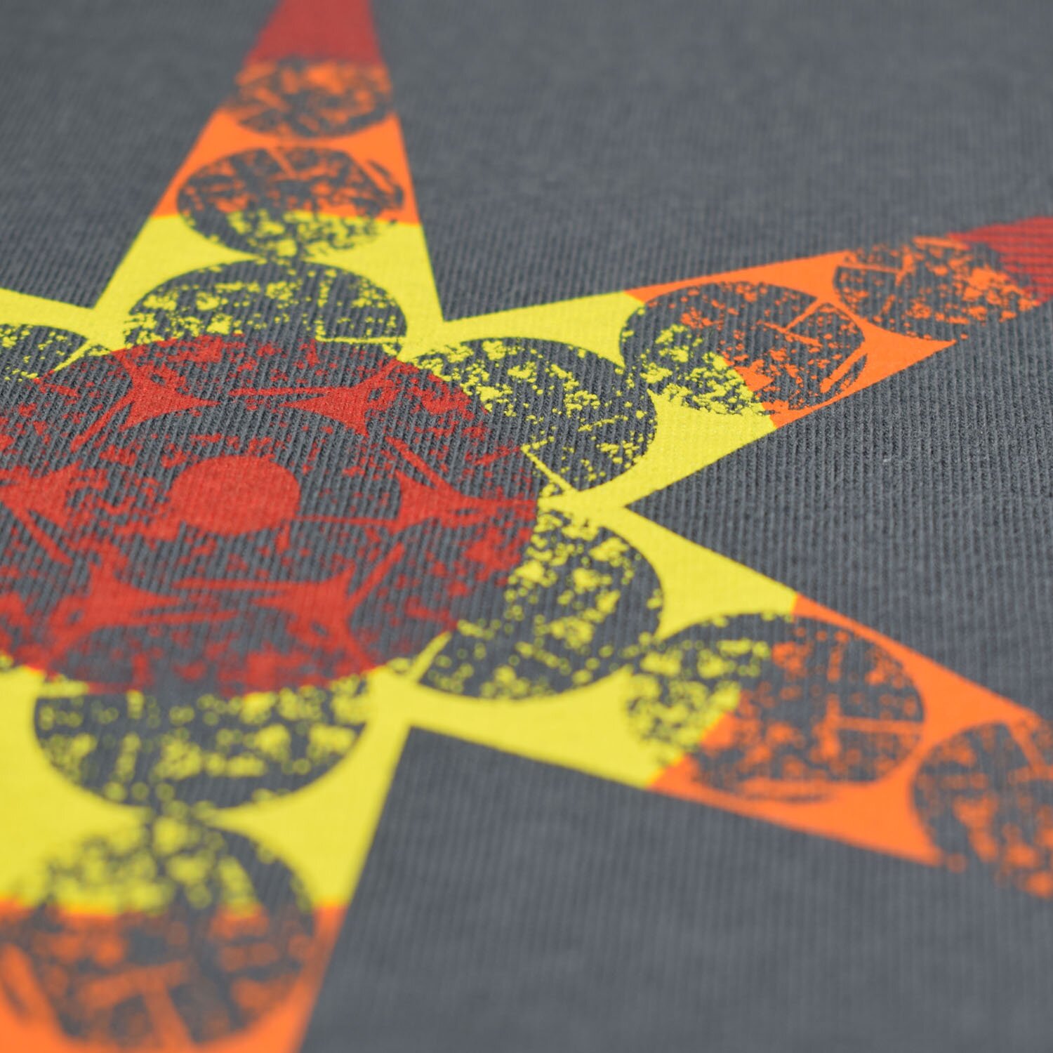T-lab BBQ Star mens t-shirt grey closeup T-lab-BBQ-Star-mens-t-shirt-grey-