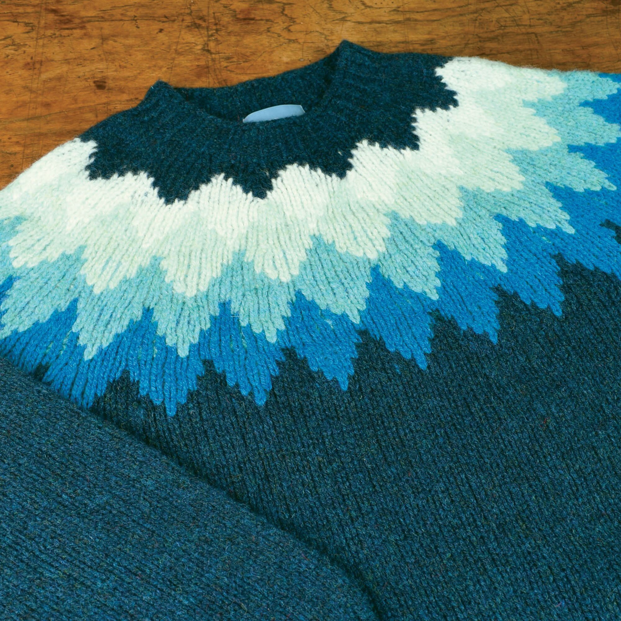 T-lab-Aosta-blue-womens-knitwear-neck