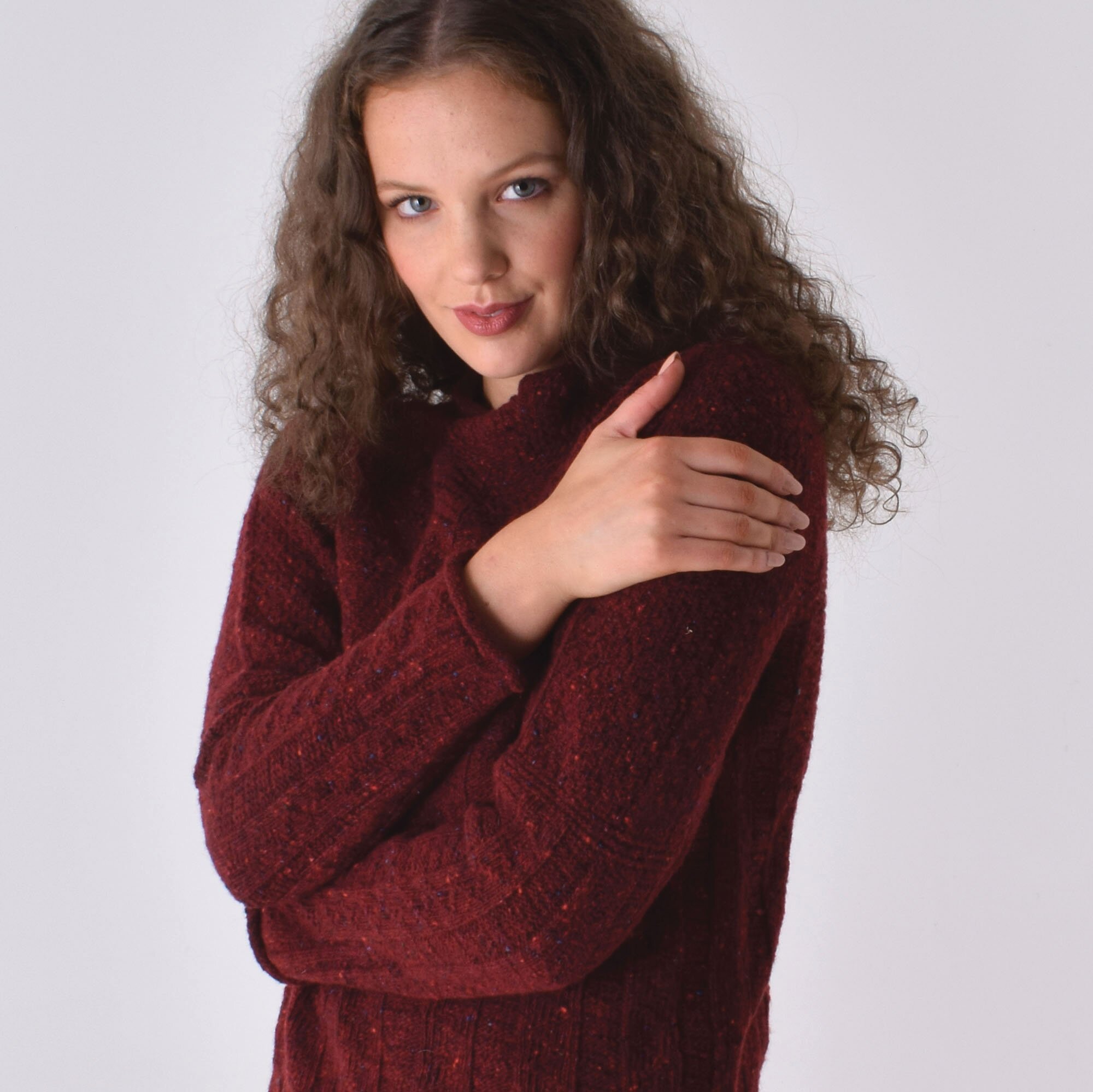 T-lab-Alpina-Red-womens-knitwear-model2