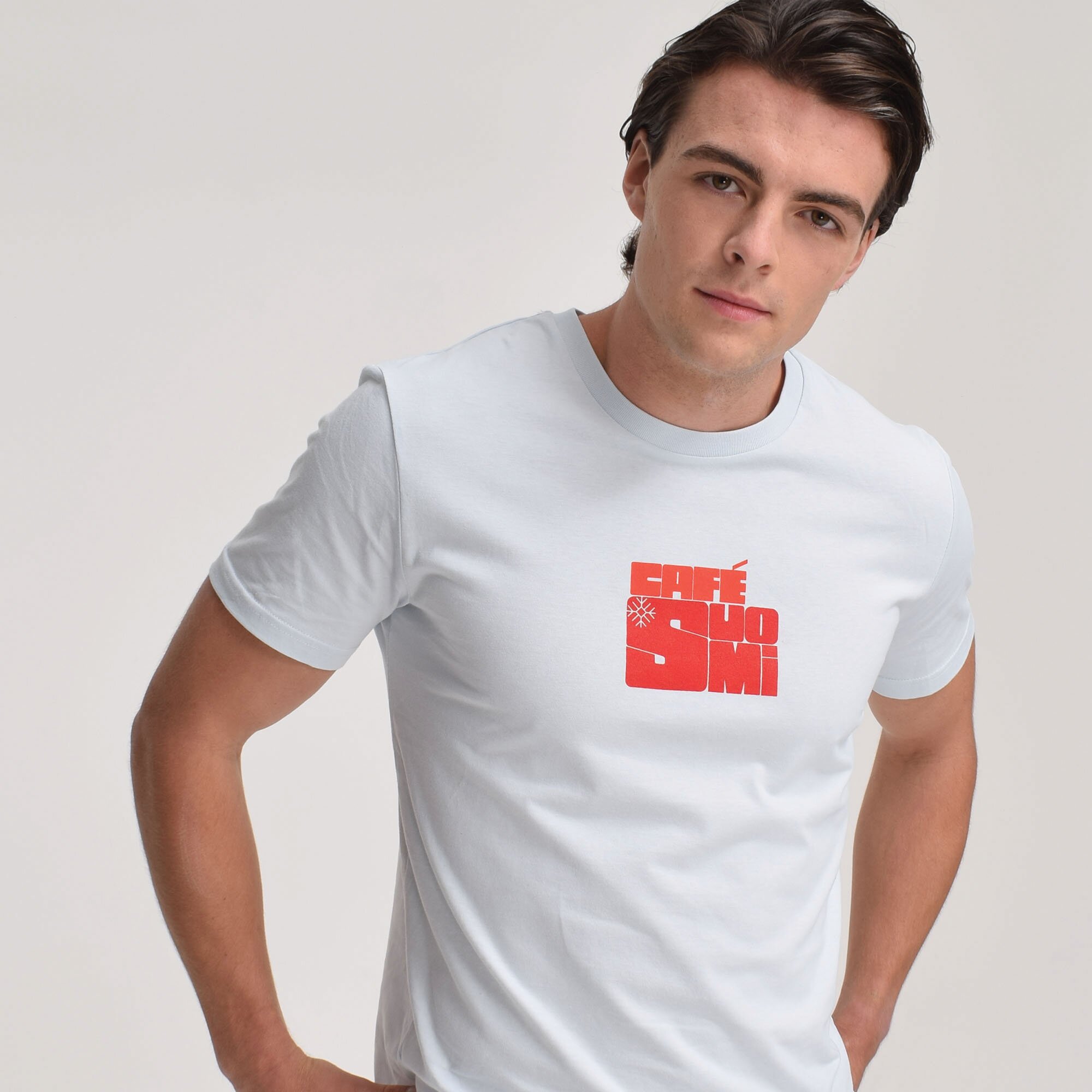 T-lab-Suomi-mens-t-shirt-blue-model3