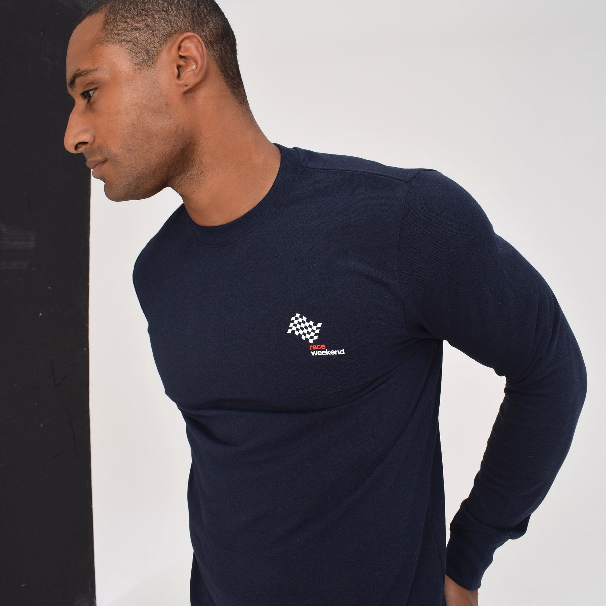 T-labe-Race-Weekend-sweat-model1